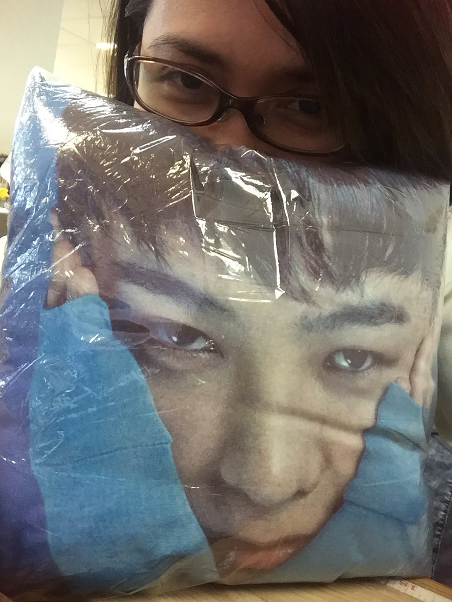 kj88xbbh's tweet photo. Gudo Morning?! 😍❤️ #KwonJiyong #Gdragon #Bigbang #Huggables! @4mmmmph https://t.co/Z8rFh45xSC