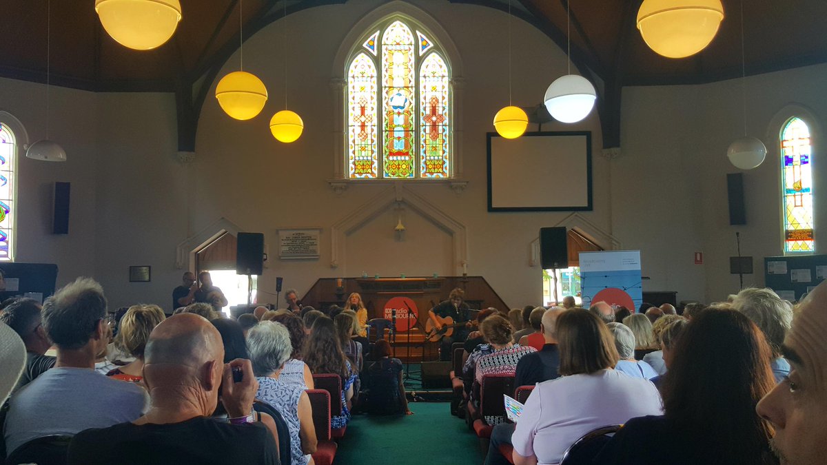 abcmelbourne's tweet photo. The Friday Revue with @BobEvansMusic live from the Queenscliff Uniting Church for the @QueenscliffFestival #qmf2017 https://t.co/jpkl8eUJ6W