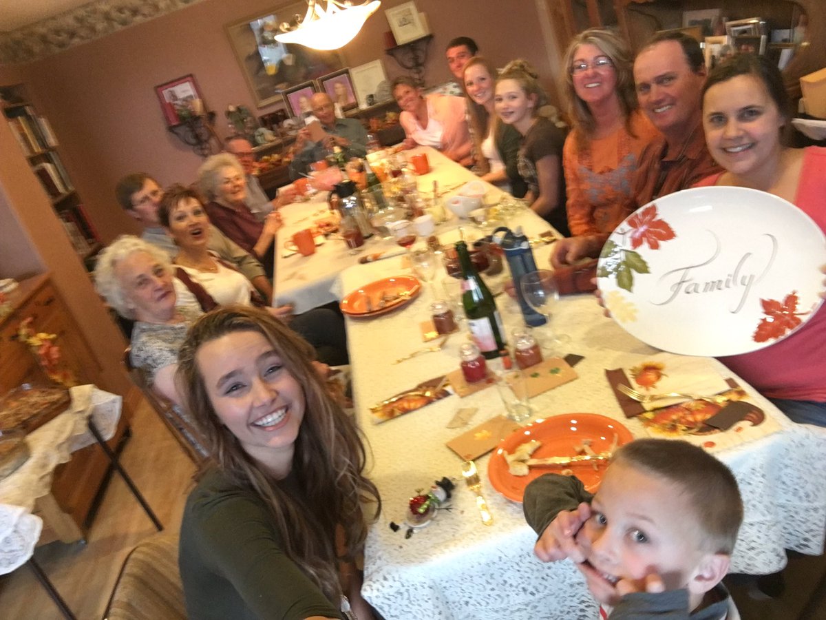 FCCLAPresident's tweet photo. I hope you had a blessed day and a Happy Thanksgiving FCCLA!! 🦃🍁☺️❤️ #FCCLAatthetable https://t.co/JYLqPRNMbT
