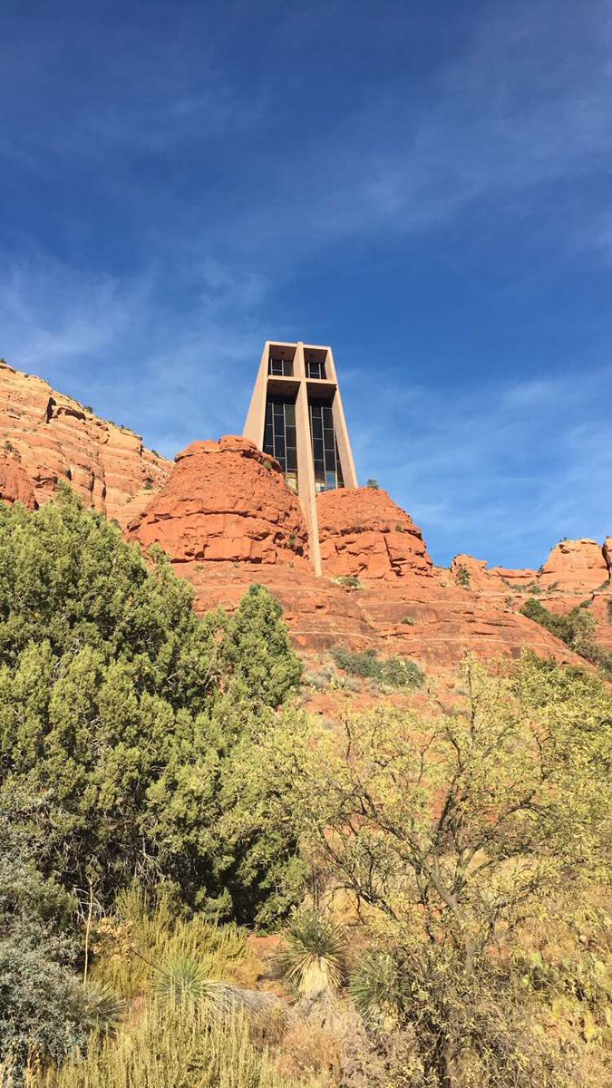 aaldakheelalla's tweet photo. مبنى Chapel of the Holy Cross في Sedona. من أشهر المعالم في المدينة ومن تصميم معماري المعماريين  Frank Lloyd Wright https://t.co/r1E0hhlqDe