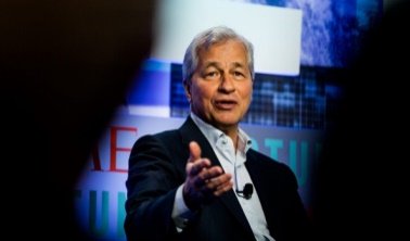 Vero_Systems's tweet photo. Dimon: Bitcoin used by criminals. Are you aware of it's risks? Vero can help. #cyber #security #Veroguard #Verocard https://t.co/MTN0bNyTfl https://t.co/3UZrt5uRhZ