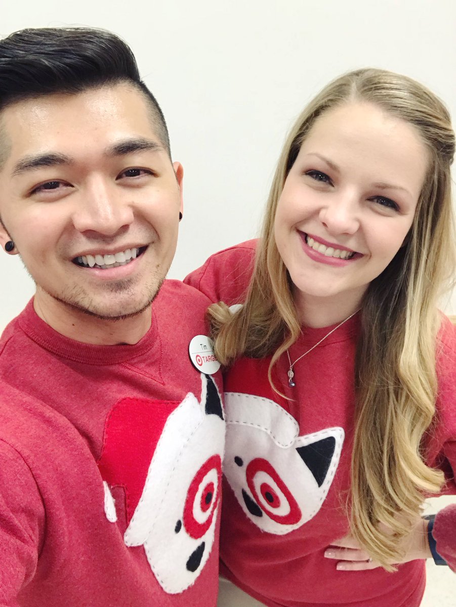 TimfromT1305's tweet photo. Black Friday!🎯 #1305 #lovemyteam #uglysweater https://t.co/JTrbw2tDeg