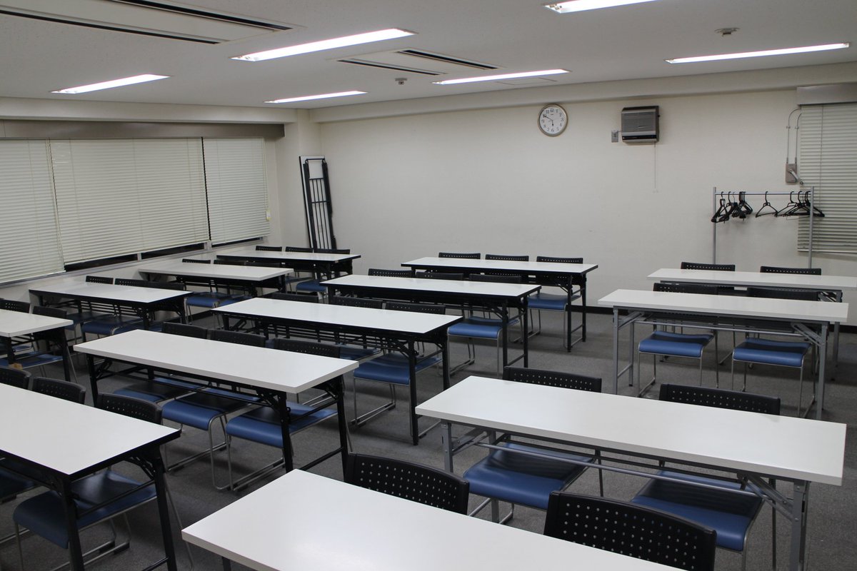 OsakaSmg's tweet photo. 近商ビル10B　15.5坪　51㎡　10-36名収容可能　終日利用　10-21時　36,000円
550-0014　大阪府大阪市西区北堀江1丁目1-24 近商ビル　10F
近商ビルには喫煙スペースが各階にございます。近年では珍しい愛煙家にも優しい会場となっております。 https://t.co/QBV7Eoz3oY
