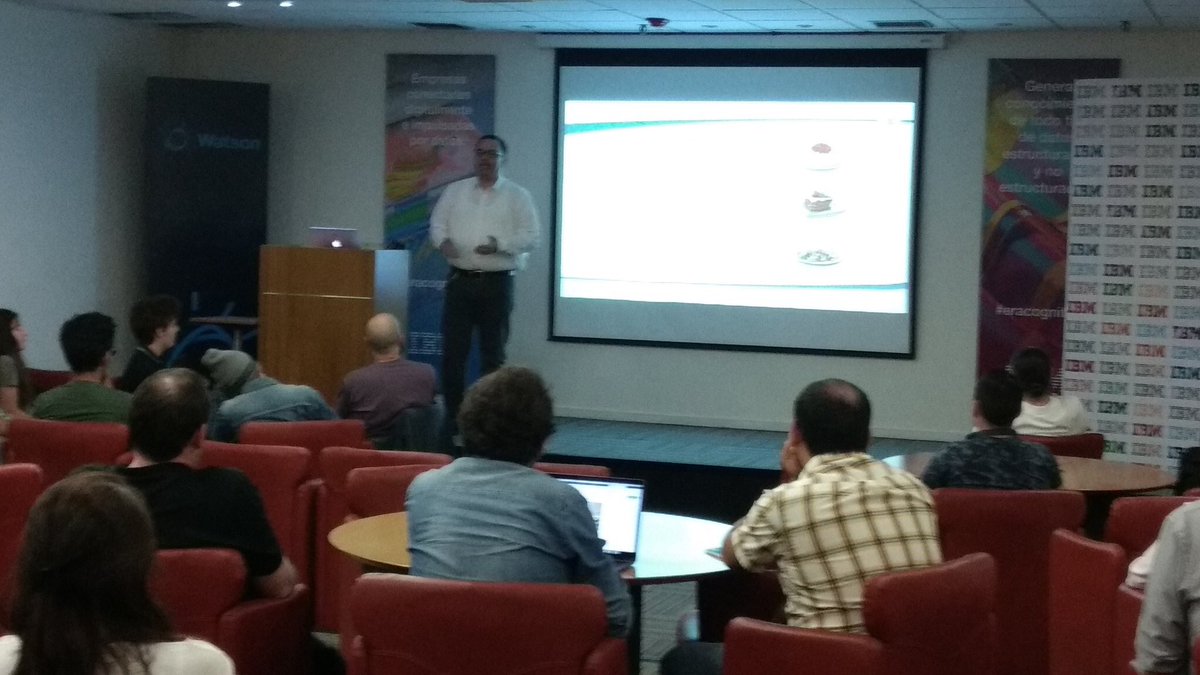 roman_zambrano's tweet photo. Hoy tuve la oportunidad de hablar a la comunidad Java sobre Microservicios y Contenedores. Gracias por este espacio #MeetThinkIBM
Meetup #Java + #UX @IBMArgentina https://t.co/aXSd7c78Ol