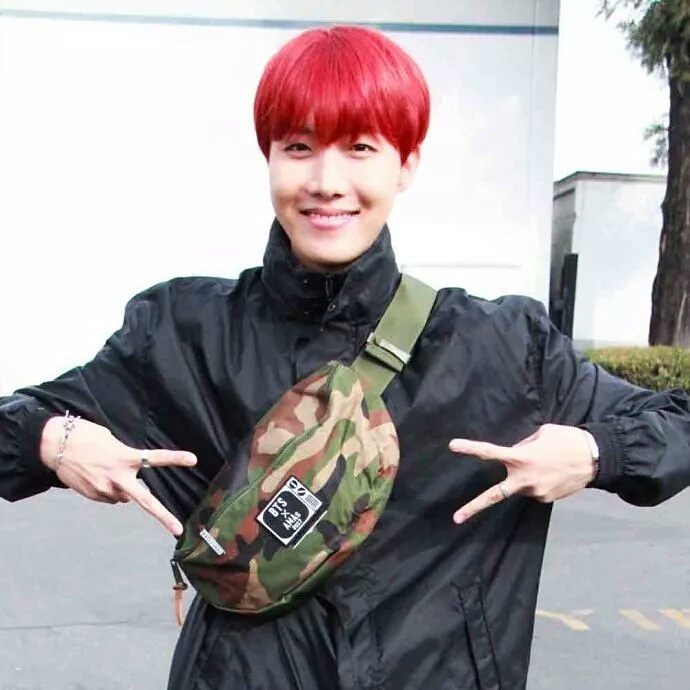 ching_HobiStar's tweet photo. Hobi, I love you💕
You are my sunshine forever💕
@BTS_twt
#BTS
#JHOPE
#JHOBI
#HOBI
#MYSUNSHINE
#ILOVEHOBI
#JLUCK
#HOBISTAR
#JDOPE https://t.co/Ge0RrInWPJ