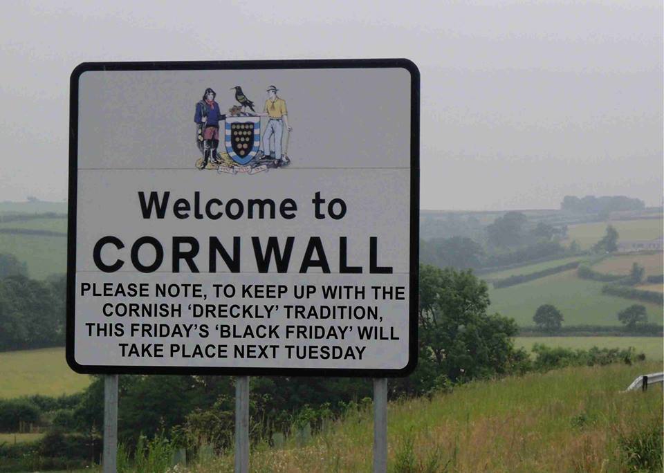 CornwallLifeMag's tweet image. We couldn't help but share this as it made us chuckle 😂 #BlackFriday #Cornwall #CornwallLife #BlackFriday2017