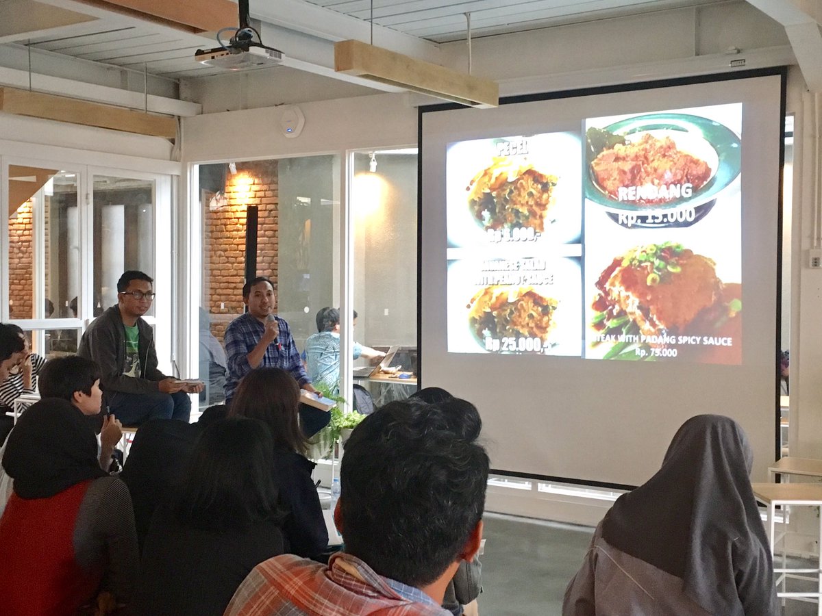 FoodLabBandung's tweet photo. LIVE REPORT #FoodlabExhibition:

Second session with Fadly Rahman on food anthropology!

@HivosROSEA #sd4all #FoodlabBandung #FoodChangeLab https://t.co/jOGWOQsxNT