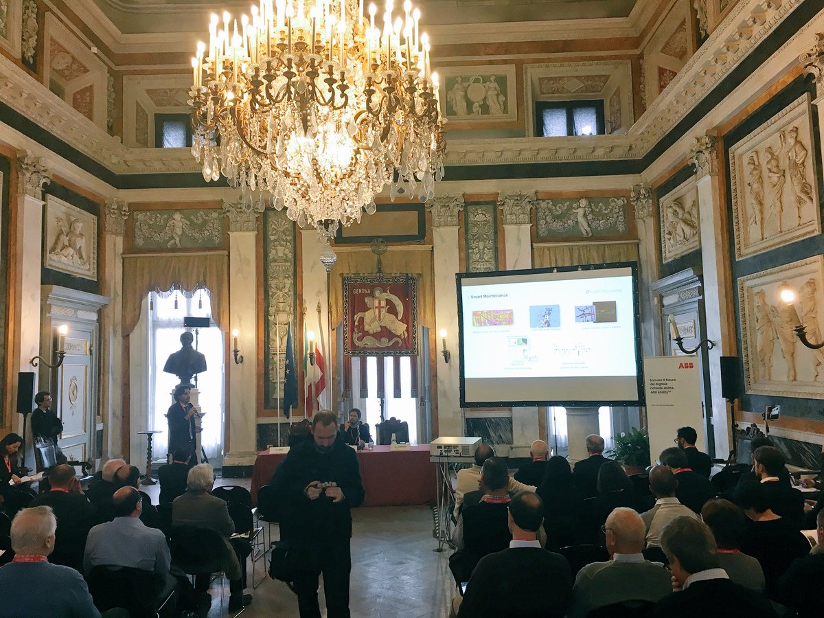 GenovaSmartWeek's tweet photo. È il momento di @edistribuzione alla #GSWeek2017, per raccontare scelte e futuro dell’azienda sull’efficienza energetica delle reti https://t.co/GfEWqPlkVS