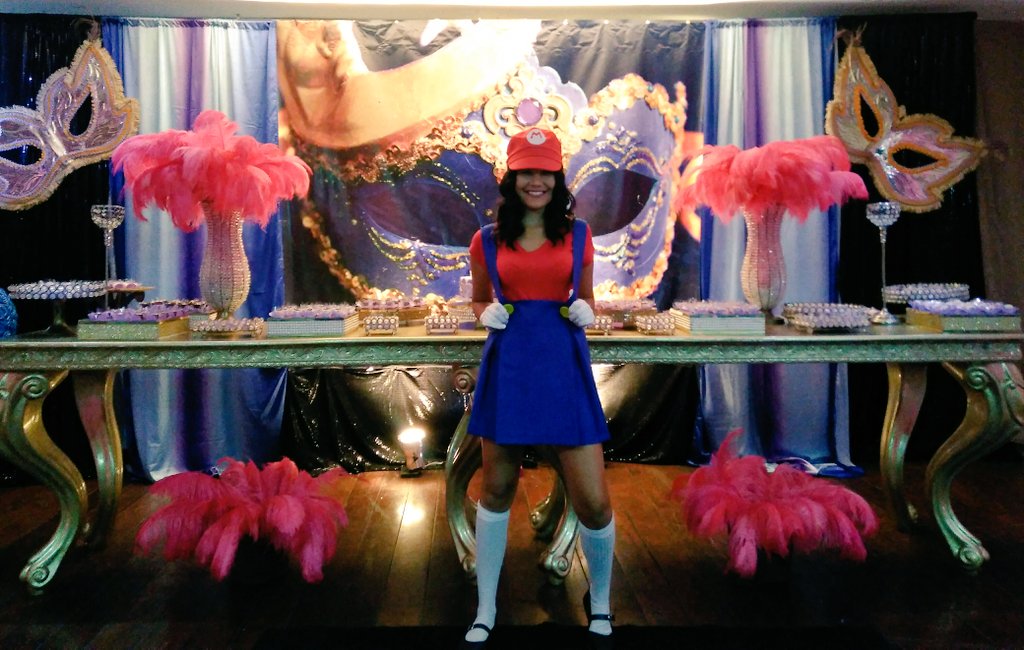 E_duardaDiniz's tweet photo. Sobre a melhor festa da vida ❤ #FORMANDADESSAS #FormôcomaDiplo #SalveRangel https://t.co/YjHl0YpuLW