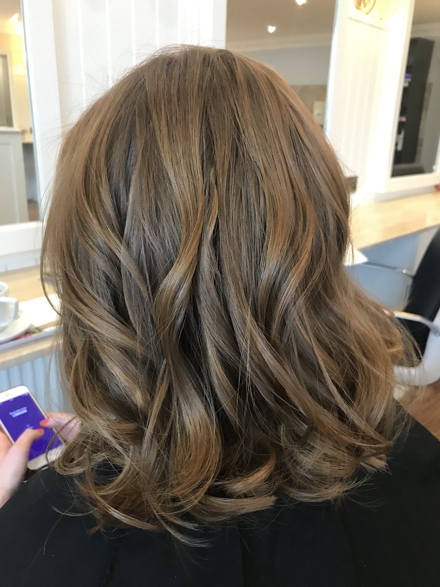 jofernslydgate's tweet photo. 💇🏼 #jofernslydgate #curls #balmain 01457 820348 https://t.co/BvrytA5GNZ