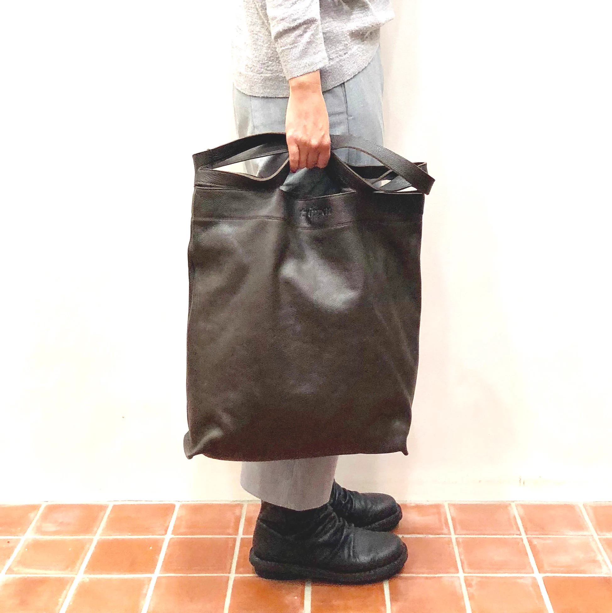 trippen Japan в X: „style 'X-BAG' Bag collection バッグ専用で使用