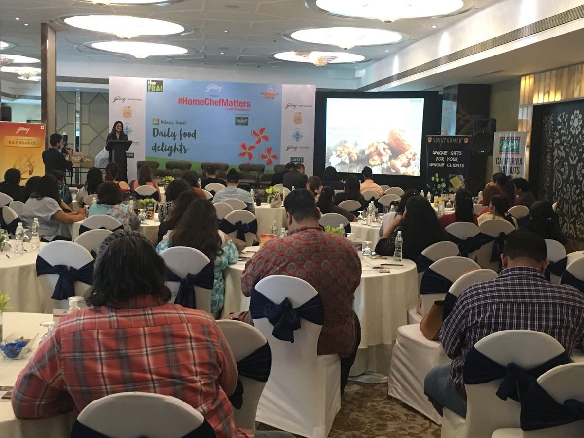 CaWalnutsIndia's tweet photo. Today at the #HomeChefMatters event at St. Regis, Mumbai where delicious regional cuisines were cooked by home chefs with #CaliforniaWalnuts and witnessed celebrities Kunal Vijaykar, Amrita Raichand, Rushina Munshaw Ghildiyal in attendance @FoodBloggerAI https://t.co/AL1mwMKCTn