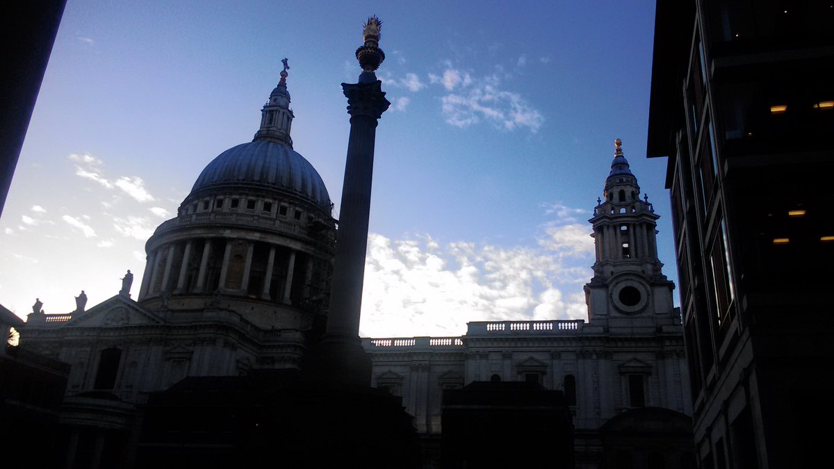 eOfficeLondon's tweet photo. Starting the Friday with greats views after the Market Opening Ceremony London Stock Exchange. Thanks to @LSEplc @FrenchLaBLondon and @estimeo #HappyFriday #entrepreneurs #FrenchTech #startups #networking https://t.co/V6bXp3drfo