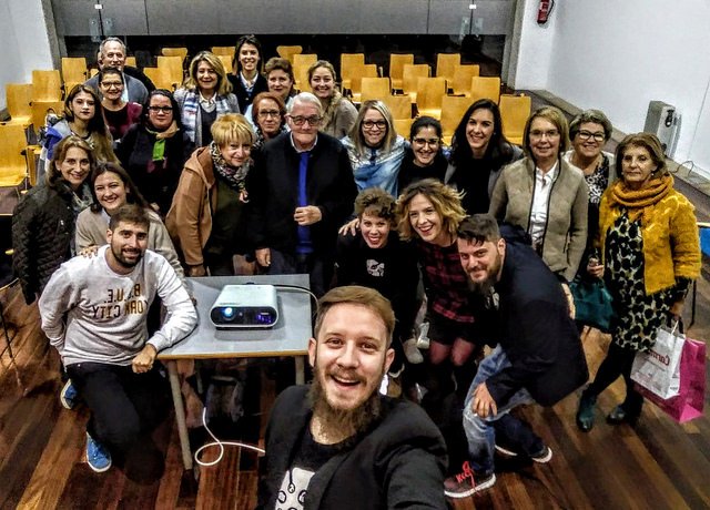 Compartimos con vosotros las el vídeo y fotos del evento de presentación del Spot #Nigolpesnipalabras en #Almendralejo #Extremadura. Os invitamos a compartirlo y combatir la #Violencia hacia las #Mujeres buff.ly/2mY2u6X