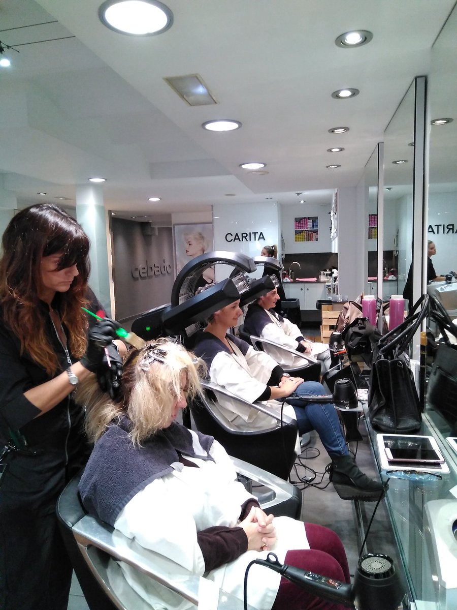 esthermartibio's tweet photo. La peluqueria no cambia #setransforma con #Mixtura unico #colorvegetal #sintoxicos FABRICADO en #España por #detierrayagua @detierrayagua visita su web si eres professional o te pica el tinte https://t.co/Igll357lzA https://t.co/SRXoT08PI1
