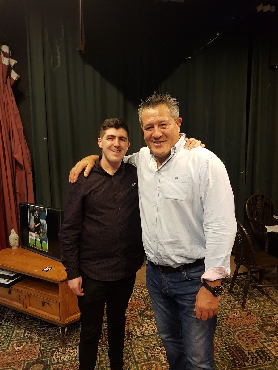CallumRoche's tweet photo. Great night with this AB's legend. For reference I'm 6' and touching 14 st @ZinzanBrooke8 is a monster https://t.co/XBRwEbgfi7