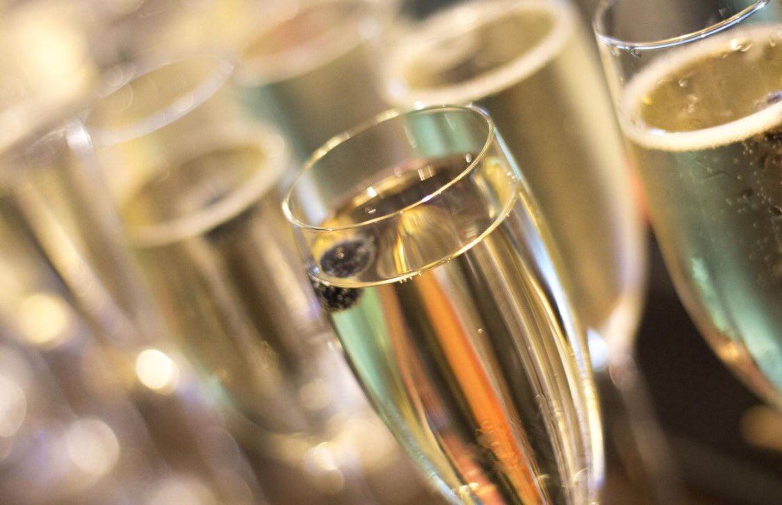 CitaliaTrade's tweet photo. Happy Black Friday! 🇮🇹🥂 #Citalia #FreeProsecco #TravelAgents #BlackFriday https://t.co/vEQKQI2JOn