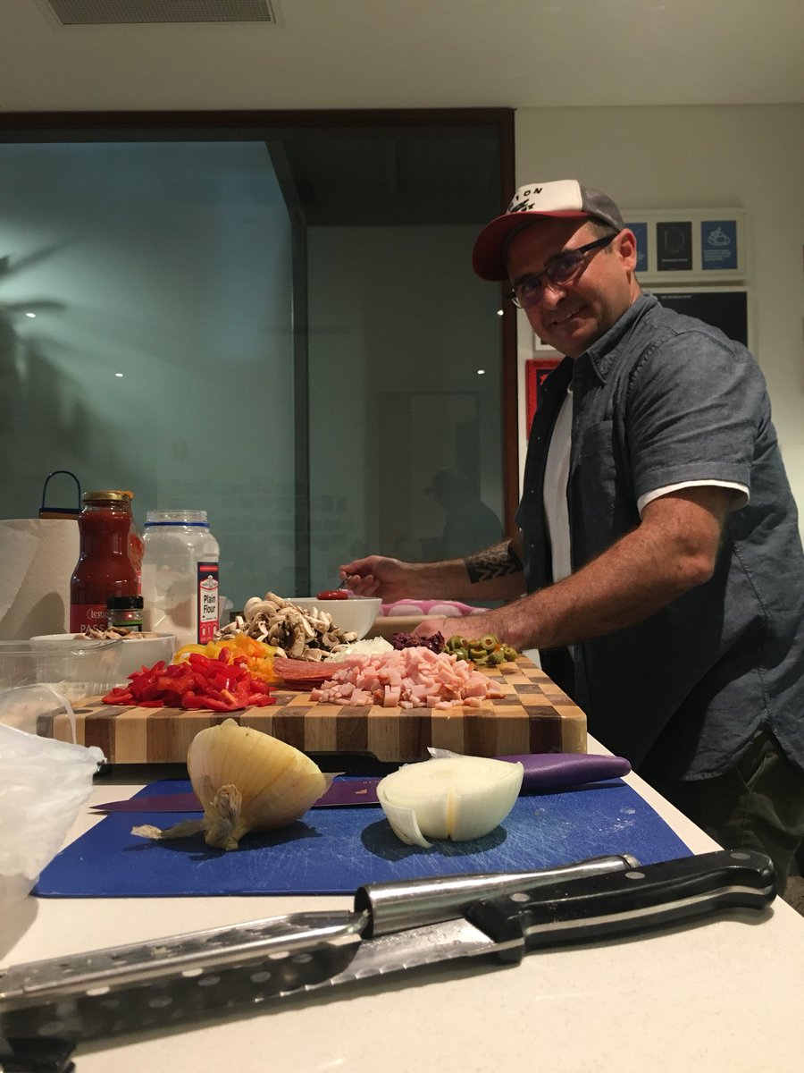 It’s Friday, so I guess, pizza. #pizzaandbeer