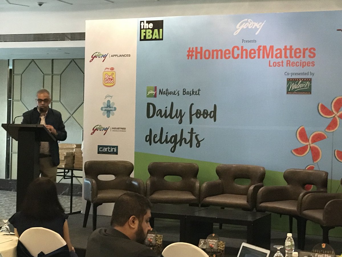 VikhroliCucina's tweet photo. Food in motion is going to be the new trend! @NT_FoodStyling #HomeChefMatters 2.0 @FoodBloggerAI @godrejprotekt @NaturesBasket @IamSUPERCHICKEN @CartiniIndia @GodrejAppliance https://t.co/Ro9cSCXrYD