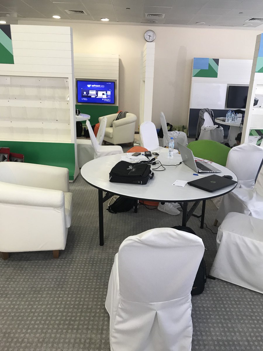bilalfba's tweet photo. "Breakfast is served."
*Tables get empty*
#recodingmobility @RTA_Dubai @dubaitaxicorp https://t.co/82Bxmp0eYI