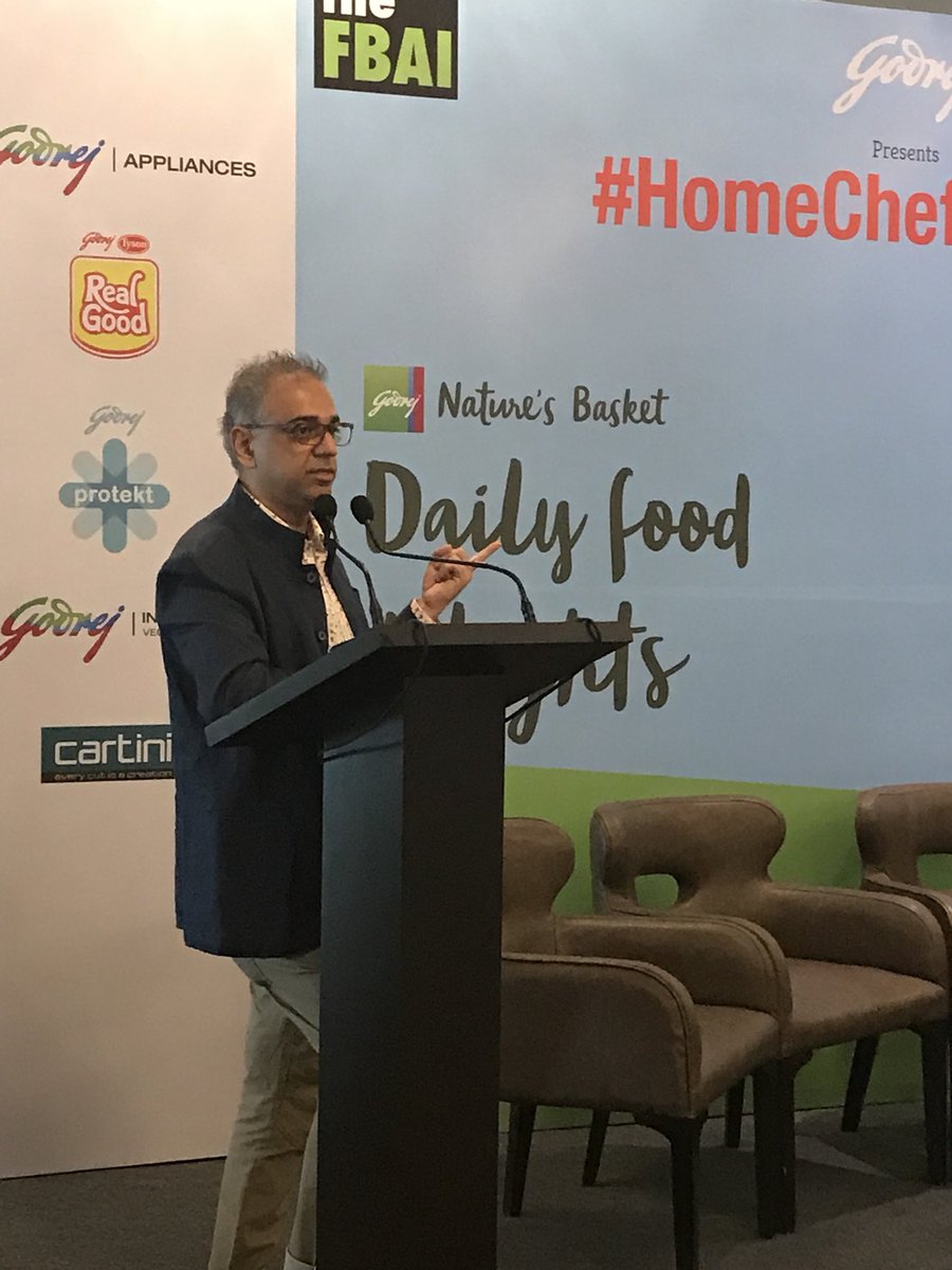 VikhroliCucina's tweet photo. Food Styling is your signature using food as a medium! @NT_FoodStyling #HomeChefMatters 2.0 @FoodBloggerAI @IamSUPERCHICKEN @NaturesBasket @godrejprotekt @GodrejAppliance @shilpachips @_ShriBala @euphoRHEA @artyananya @AlefiyaJane https://t.co/YQsKEOz2oH