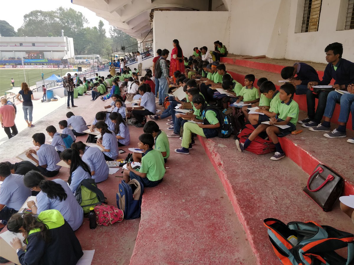 dpramathesh's tweet photo. #pcl #parikrama @parikrma #artcompitition #cheering #crowd https://t.co/LJ7OhDtMPs