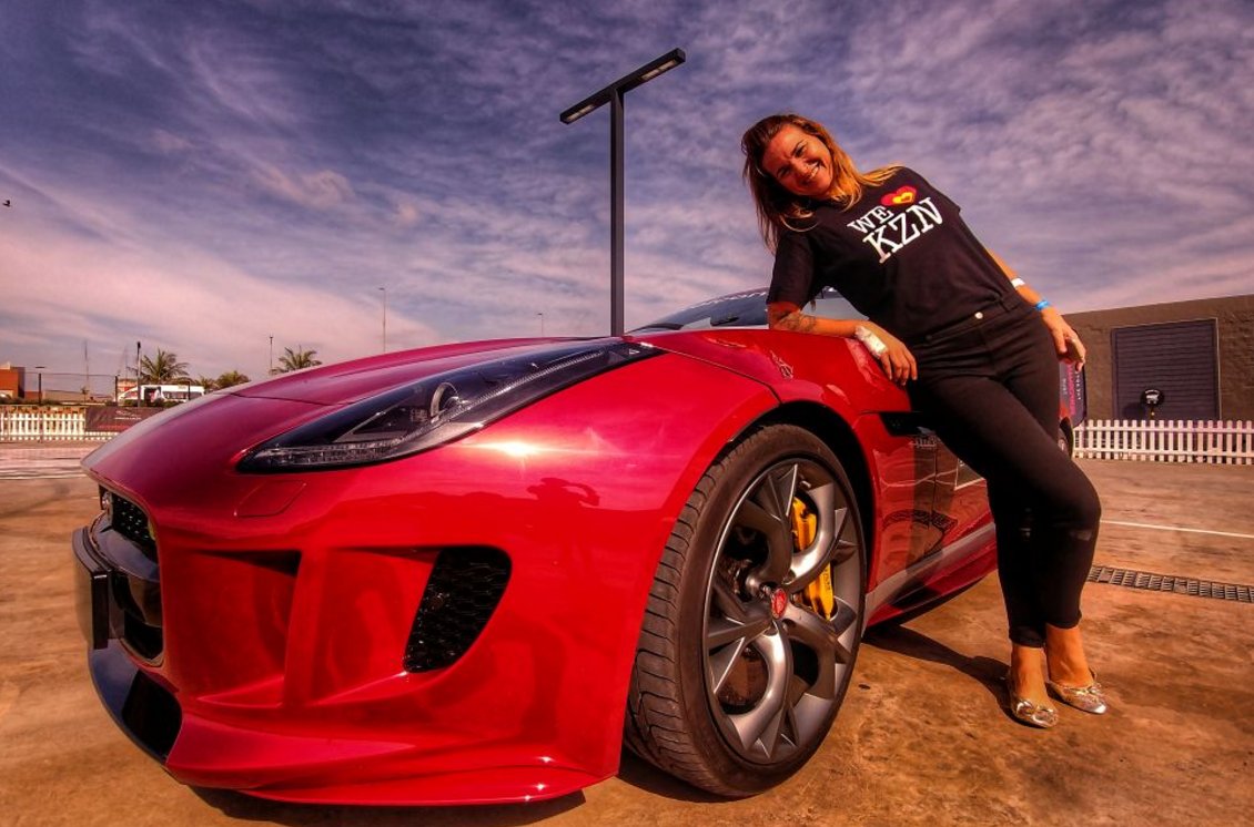 ECRBreakfast's tweet photo. We can't decide who's more beautiful? @kerimiller or this @jaguarsa? WOW! GORGEOUS! @LandRoverZA #TwoIconsTour https://t.co/2bfRYk9Fhe