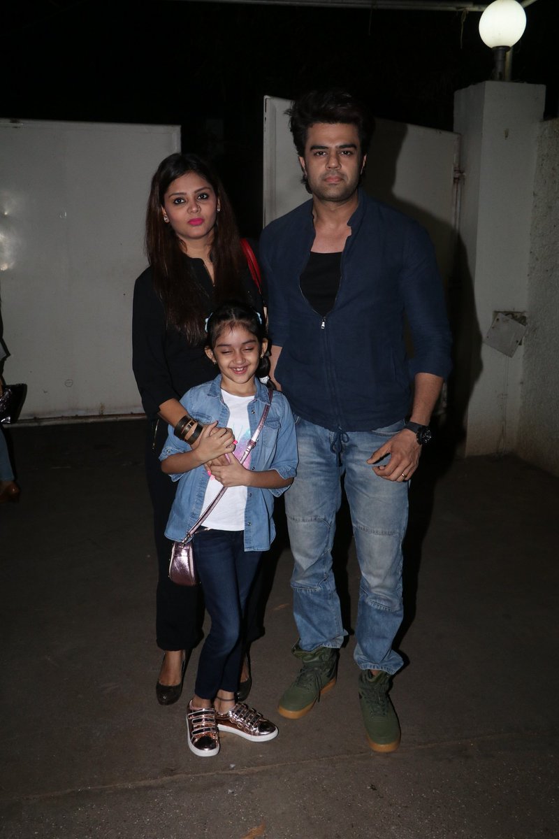 Koimoi's tweet photo. PHOTOS! #FatimaSanaShaikh, @ManishPaul03, #IqbalKhan and more seen enjoying #COCO screening with friends and family! https://t.co/e2i5cEiZKk