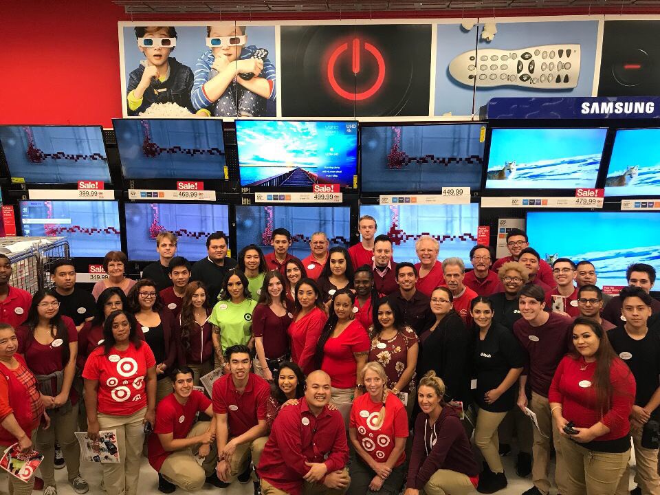 #T0195 ready to sell it all! Best team ever! #rideordie Love this team ❤️