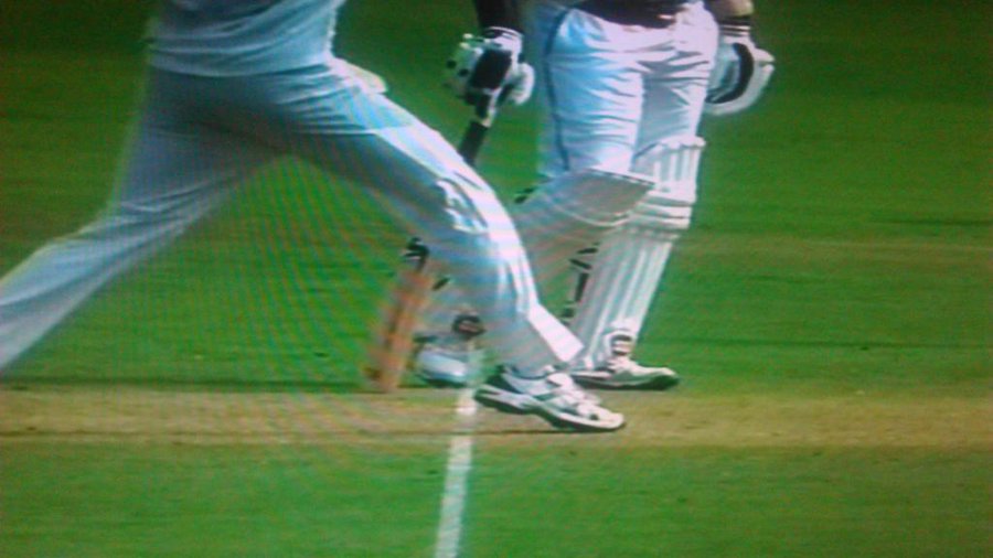 Twitterati trolls Ravindra Jadeja as he takes the wicket off a no-ball