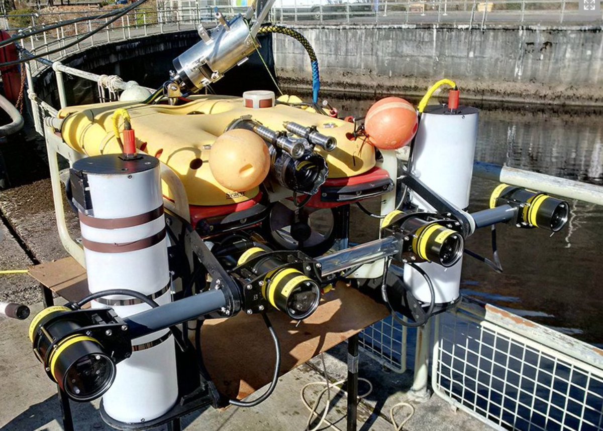 VoceanROV's tweet photo. #Vocean provide Global #Seaeye ROV rental/hire for subsea oil / gas / hydro / windfarm / canal surveys / cooling water tunnels and underwater 3D photogrammetry. Extended umbilical up to 1100m https://t.co/9oF1FZub86 https://t.co/XfttvNvKLr