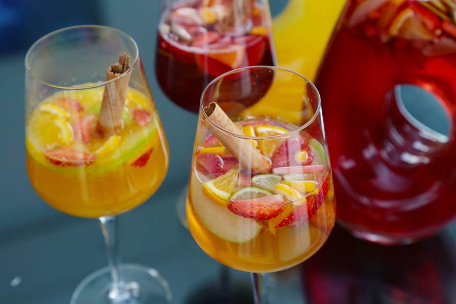 CinnamonRedC's tweet photo. Its #Friday! The ultimate excuse for anything.
Sangria in the Clouds
1st – 30th November from 5.00p.m – 12 midnight
#CloudRed #CinnamonRed #ColomboHotel https://t.co/nA4na5U3ev