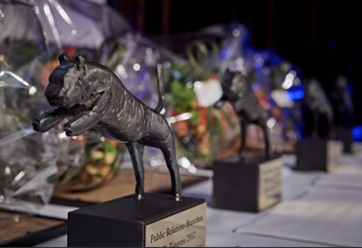 D_Moeller's tweet image. Public Relations Branchen og @DanskErhverv siger tak for en forrygende #PRTigeren 🐅 Endnu engang tillykke til de dygtige nominerede og ikke mindst til vinderne 🎉 #dkkom #dkbiz