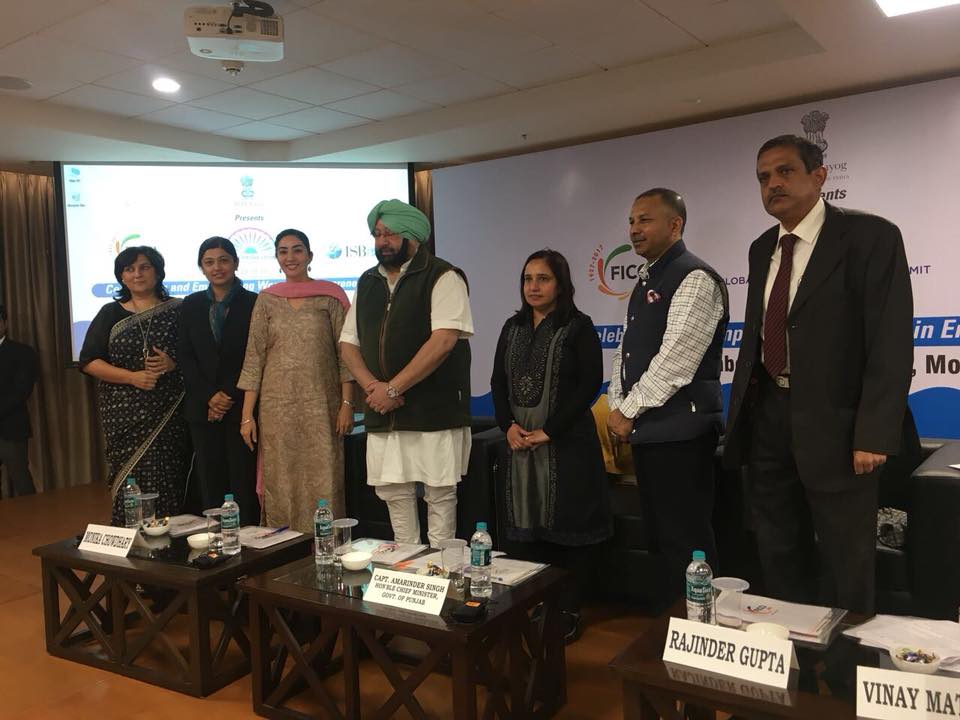 iranasodhi's tweet photo. .@capt_amarinder Ji recently inaugurated #NITIAayog - #FCCI Road to Global Entrepreneurship Summit.
ਅੱਜ ਦੀ ਔਰਤ ਵੀ ਉਦਯੋਗਿਕ ਖੇਤਰ ਵਿਚ ਨਵੀਆਂ ਉਚਾਈਆਂ ਹਾਸਲ ਕਰ ਰਹੀ ਹੈ, ਪੰਜਾਬ ਸਰਕਾਰ ਸਵੈ- ਰੋਜ਼ਗਾਰ ਨੂੰ ਉਤਸਾਹਿਤ ਕਰਨ ਦਾ ਹਰ ਮੁਮਕਿਨ ਉਪਰਾਲਾ ਕਰਨ ਲਈ ਵਚਨਬੱਧ ਹੈ
#Congress4Progress #Congress4Development https://t.co/FoQqhCUalh