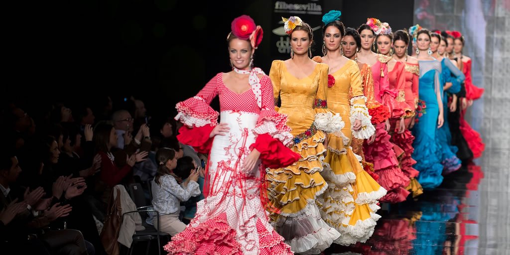 alicacer's tweet photo. BLACK FRIDAY: TRAJES A MITAD DE PRECIO
Hoy celebramos #BlackFriday con #ofertón en #TrajesdeFlamenca a mitad de precio 50% #Descuento. VEN A POR TU VESTIDO O RESÉRVALO ☎ 606 17 89 34 ✉ C/ Cuna Portal 46-3° puerta 5 ➡ https://t.co/Tg4BPhYLCz #Moda #Tendencias #Diseño https://t.co/V712oI3tfG