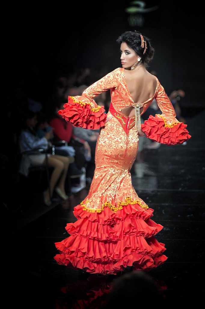 alicacer's tweet photo. BLACK FRIDAY: TRAJES A MITAD DE PRECIO
Hoy celebramos #BlackFriday con #ofertón en #TrajesdeFlamenca a mitad de precio 50% #Descuento. VEN A POR TU VESTIDO O RESÉRVALO ☎ 606 17 89 34 ✉ C/ Cuna Portal 46-3° puerta 5 ➡ https://t.co/Tg4BPhYLCz #Moda #Tendencias #Diseño https://t.co/V712oI3tfG