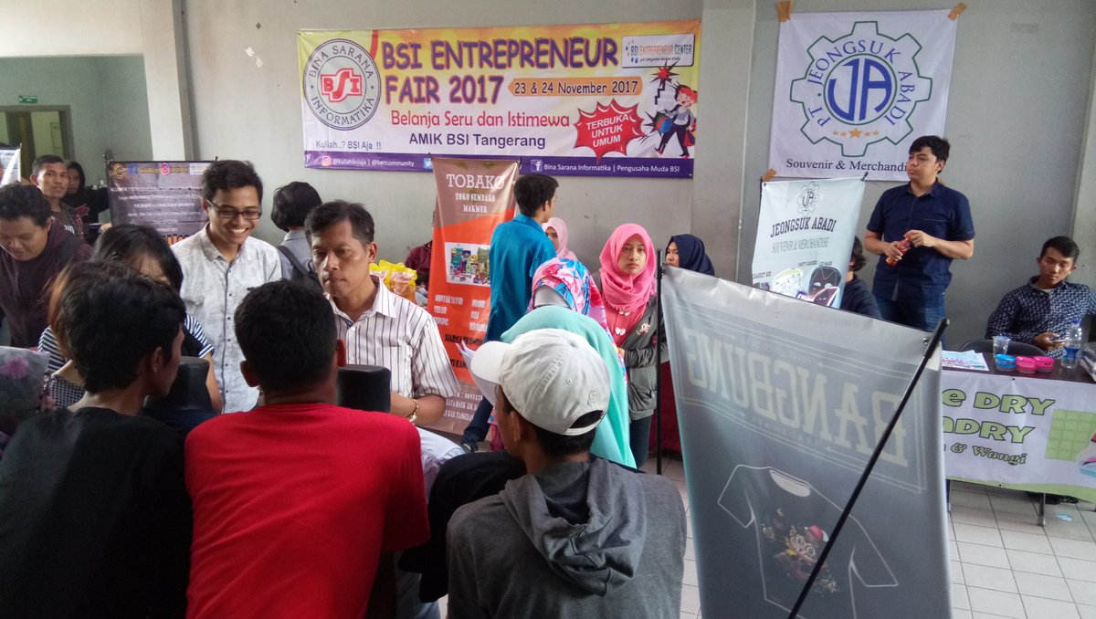 ubsi_cimone's tweet photo. Hari ke 2
Festival entrepreneur fair 2017 AMIK BSI Tangerang di kampus BSI Cimone,..
Yukkk kunjungi..
#entrepreneurfair
#BSIFAIR2017
#jadipengusahasebelumwisuda
#kuliahbsiaja
#beccommunity https://t.co/AJaT4X2Prn