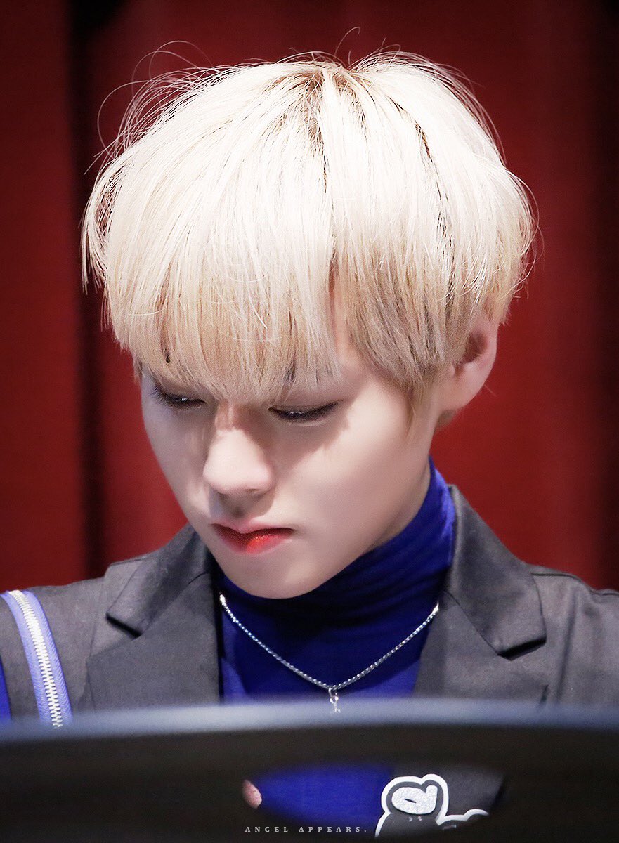 angelappears529's tweet photo. Tu es mon ange.👼☀️ #박지훈 #워너원 #PARKJIHOON https://t.co/HCOIbTVARV