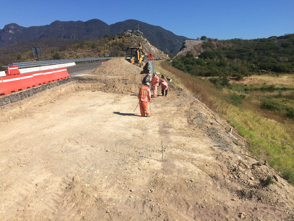 andres1flow's tweet image. Supervisando trabajos