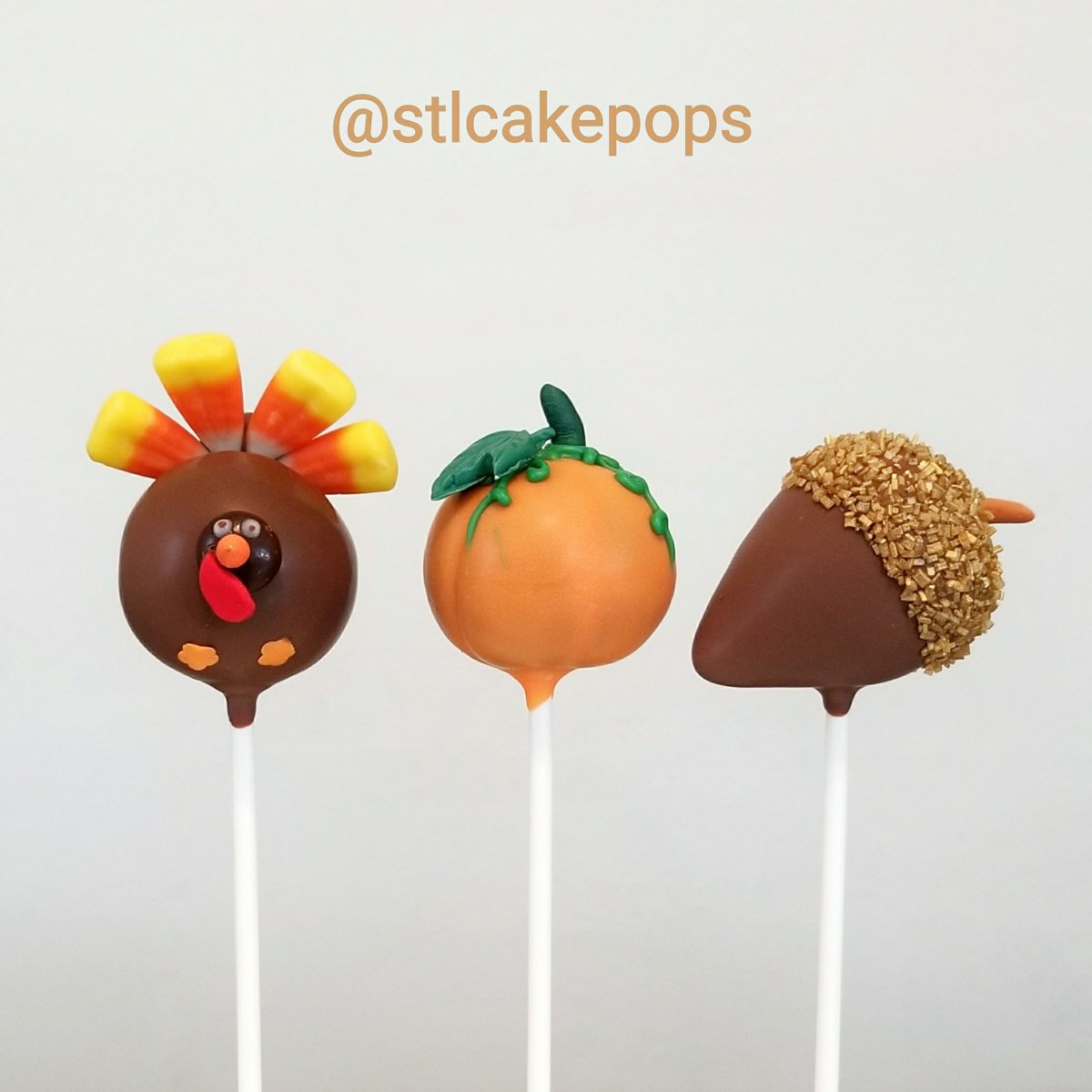 stlcakepops's tweet photo. Happy Thanksgiving! We are grateful for all of our customers and extra time off before the holiday rush. Thank you sincerely for your continued support! ~The #stlcakepops Team ๐ฆ๐๐ฐ #gotcakepops #thanksgiving #thanksgivingcakepops #stl #stlouis #turkeycakepop #pumpkincakepop https://t.co/hOCsG6W3QU