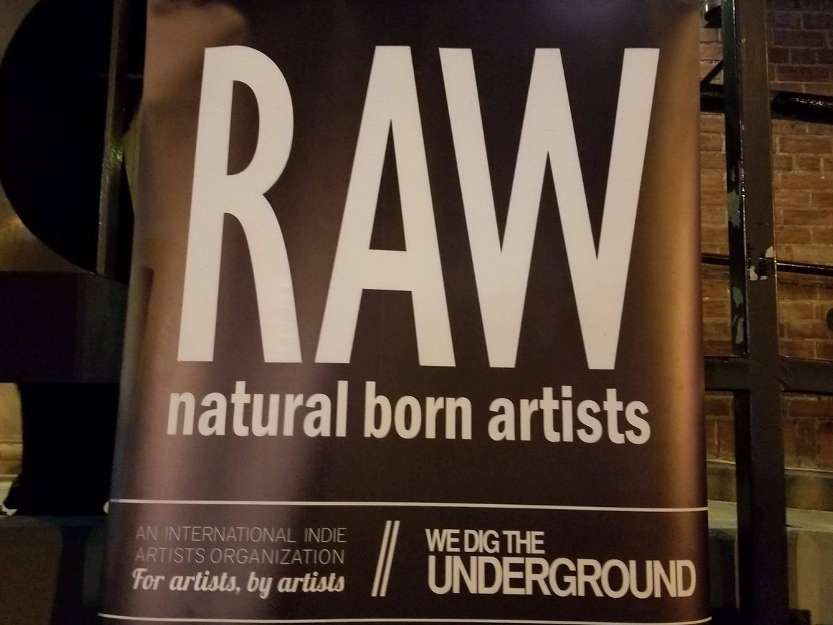 artistsupreetha's tweet photo. Great to be part of this show 👍🏼 #raw17 #Rawartist #RAwtoronto #Artshow #Toronto #artistsontwitter #BuyArt https://t.co/XaK91o2OBO