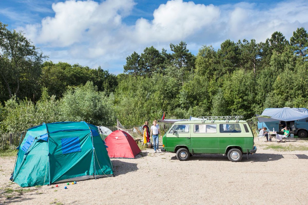 Wil jij wakker worden met de gedachte dat je maar 950 meter hoeft te lopen om met je voeten in het #zand te staan en te #wandelen in de #duinen? Bij ons kan dat zeker! ow.ly/C0Jr30gvNlt