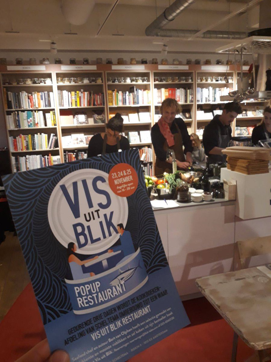 Duurzame visuitblik pop-up restaurant <a href="/ScheltemaBoek/">Scheltema Boekverkopers</a> met chef @BartvOlphen <a href="/fishtalestweets/">Fish Tales</a> t/m 25 nov