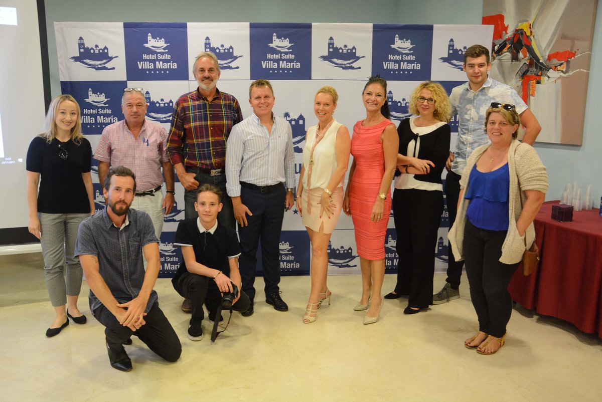 suitevillamaria's tweet photo. An amazing experience that we lived this last Thursday in Hotel Suite Villa María. Once again, we enjoy a fantastic Social Media Master Class taught by @JohnBeckley for Real Estate Agents at our hotel, Thanks! #MasterClass #SocialMedia #RealStateAgents #CanaryPRSocial https://t.co/EbIeYBjOQH