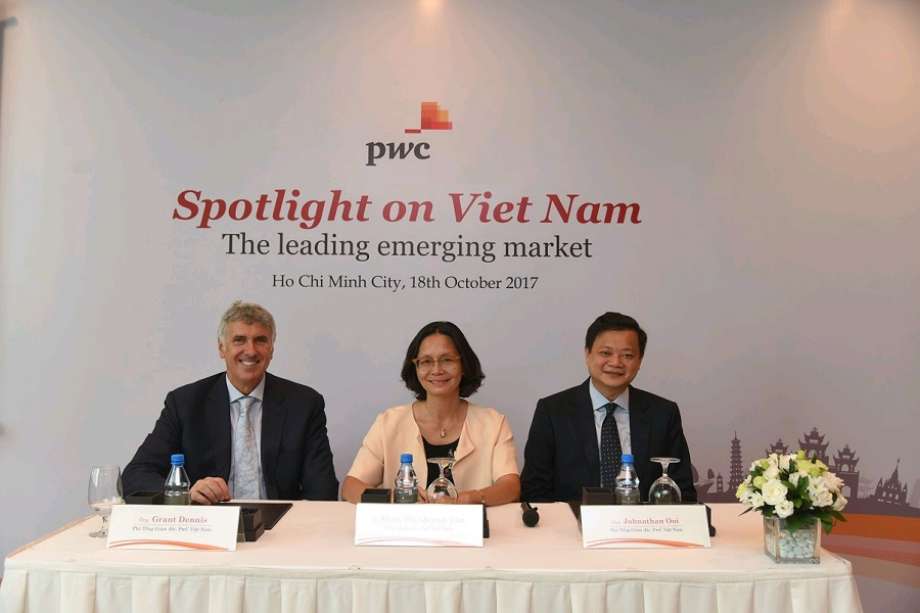 _tmasolutions's tweet photo. The latest report by PwC forecasts that outsourcing will be among the top five most attractive sectors for foreign investment in Vietnam.
https://t.co/8r1JJ5dY8r https://t.co/i0WS0ZCX7h
