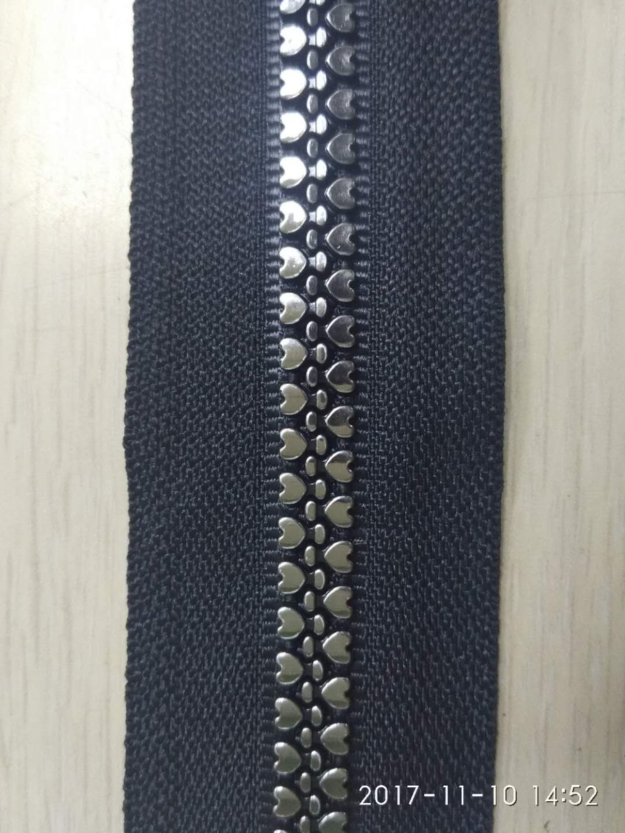 joe_yin8's tweet image. New style plastic zipper.