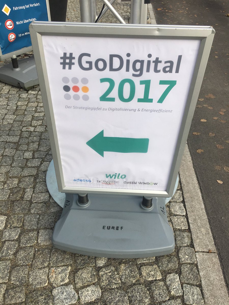 shkjournal's tweet photo. Tag 2 bei #GoDigital2017 von #wilo in #berlin https://t.co/8UGSgM5Baa