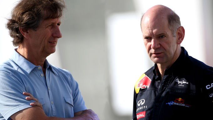 GPF1cz's tweet photo. Konstruktér motorů Mario #Illien vyvrátil, že by se po roce 2021 chystal postavit agregát a vstoupit se svojí firmou #Ilmor do F1. Na to by prý potřeboval sponzora. Jinak je ale správným krokem, že nové motory mají být jednodušší a levnější. 💵 https://t.co/sLGJ2CUv0X