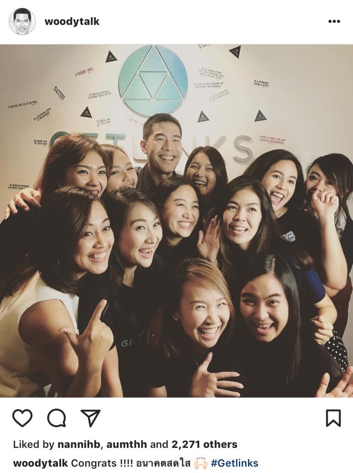 getlinksTH's tweet photo. ดูสิ่เมื่อคืนมีใครมาเยี่ยมออฟฟิศเรา ขอบคุณ @Woodytalk ที่มา GetLinks Office Party
#woodytalk #friendsofGetLinks #woodytalkshow https://t.co/lGlCU3hLWE