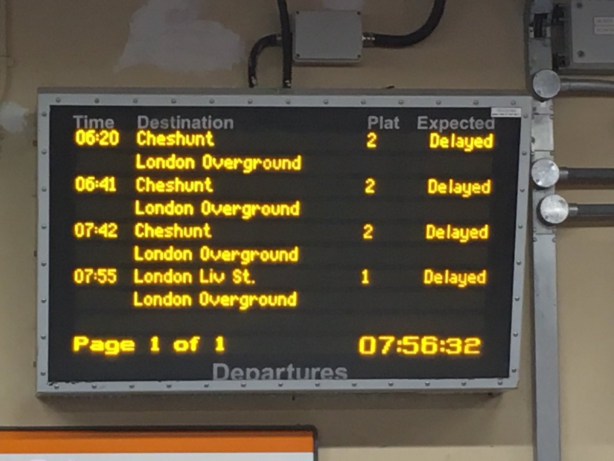 theonico85's tweet image. FYI @LDNOverground @TfL this is NOT a minor delay! 😡 #fuming #poorcomms